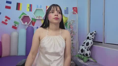 Snapshot of isaa_skinnyy chatting on 07.21.26 Isaa Skinny online show from 07.21.26