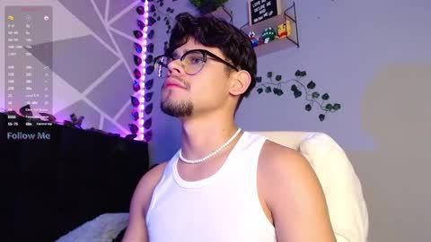 Isaac Saenz. online show from 12.03.24