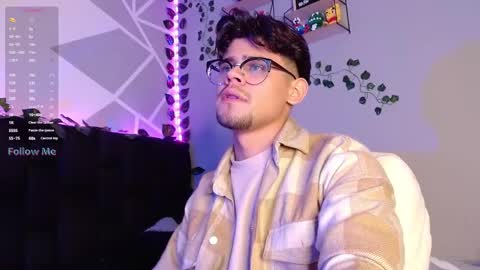 Isaac Saenz. online show from 12.08.24