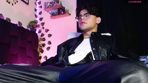 Isaac Saenz. online show from 02.24.25