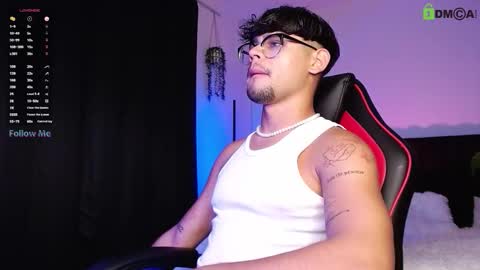 Isaac Saenz. online show from 09.10.25