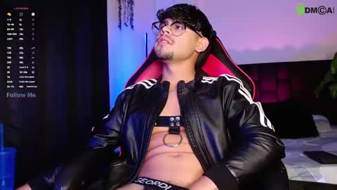 Isaac Saenz. online show from 10.03.25