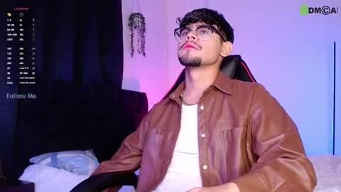 Isaac Saenz. online show from 10.12.25