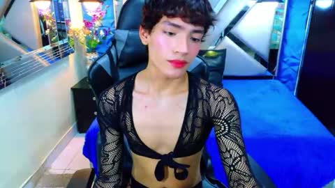 isaacnova online show from 04.17.26