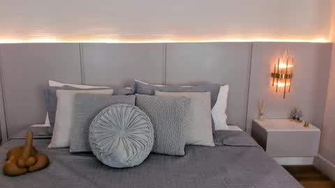 Isa online show from 10.08.25