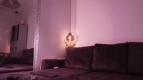 Snapshot of isabela_franco_ chatting on 07.14.26 Isabela online show from 07.14.26
