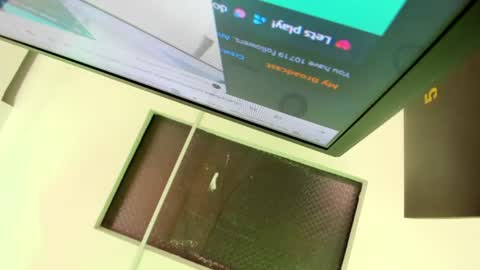 Snapshot of isabela_parkerr chatting on 06.16.26 Mommy Isa online show from 06.16.26