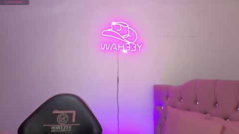 ISABELA  online show from 04.17.26