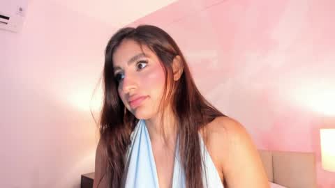 Snapshot of isabelastefano chatting on 05.19.26 isabelastefano online show from 05.19.26