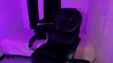 isabella online show from 01.16.26