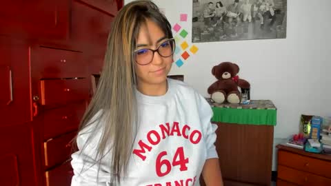 Isabella22 1 online show from 01.21.25