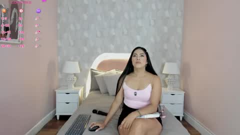 Snapshot of isabella__milf chatting on 05.16.26 isabella__milf online show from 05.16.26