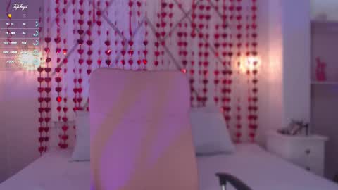 Isa  online show from 02.20.25