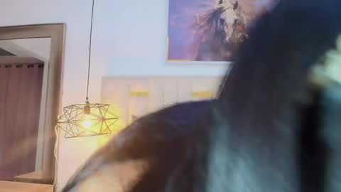 ISABELLA online show from 05.22.26