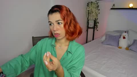 Snapshot of isabella_boyer chatting on 09.16.25 isabella online show from 09.16.25