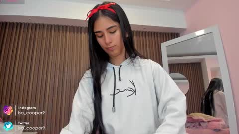Snapshot of isabella_cooper9 chatting on 01.25.25 Isabella Cooper online show from 01.25.25