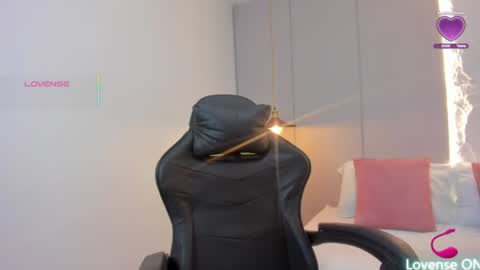 Snapshot of isabella_florez22 chatting on 07.14.26 Isabel florez online show from 07.14.26