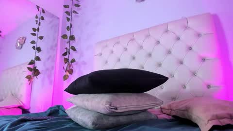   online show from 11.07.25