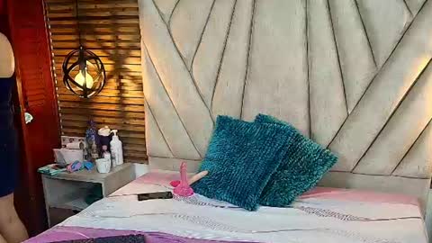 Snapshot of isabella_luxet chatting on 07.16.26 isabella_luxet online show from 07.16.26