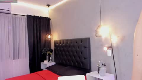 Isabella Nowa online show from 03.13.26