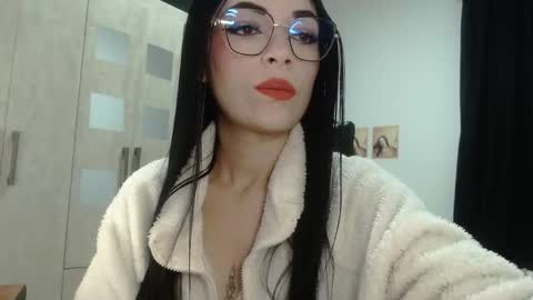 isabella_piercee online show from 05.02.26