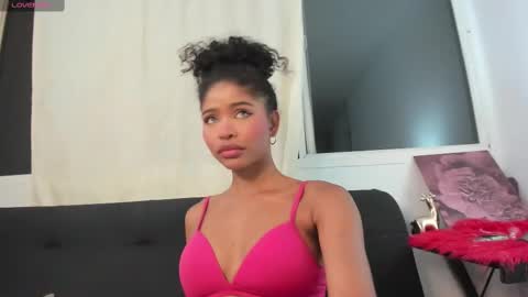 Snapshot of isabella_sex18 chatting on 03.09.25 isabella online show from 03.09.25