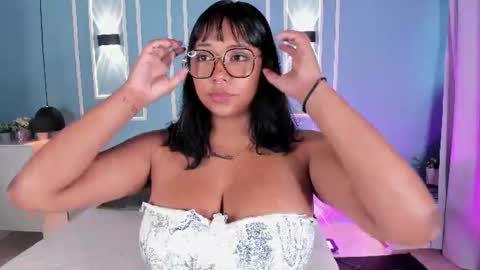 Snapshot of isabella_zc chatting on 07.26.26 isabella zc online show from 07.26.26