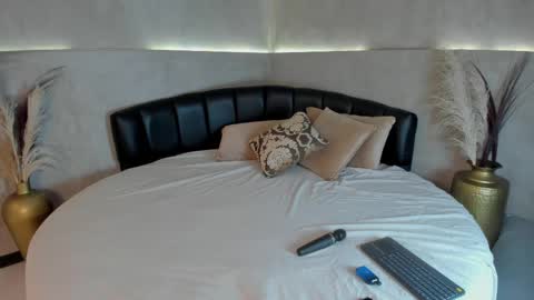 isabellaa_palacios online show from 09.24.25