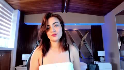 Isabella  Everyday From 0530 to 1430 Col Time online show from 02.23.25