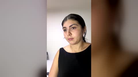 Snapshot of isabellagh1 chatting on 07.05.26 Instagram soybella01 online show from 07.05.26