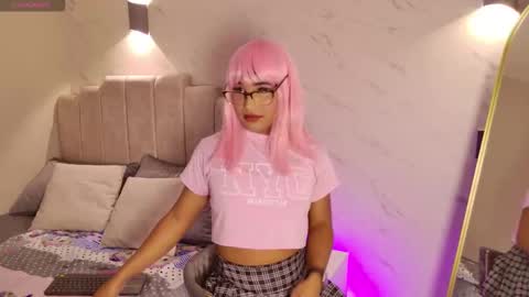 Snapshot of isabellaho1317 chatting on 10.01.25 Isabella online show from 10.01.25