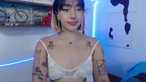 Snapshot of isabellakoff chatting on 01.08.25 Tati - online show from 01.08.25