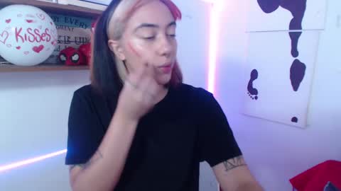 Snapshot of isabellakoff chatting on 02.15.25 Tati - online show from 02.15.25