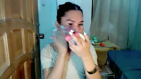 Snapshot of isabelle_amore chatting on 05.06.26 Ysa online show from 05.06.26