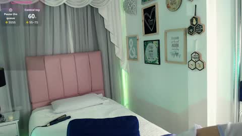 Isabelle Daza online show from 03.28.26