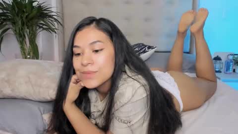 Snapshot of isabellediaz chatting on 02.11.25 Isabelle Diaz online show from 02.11.25