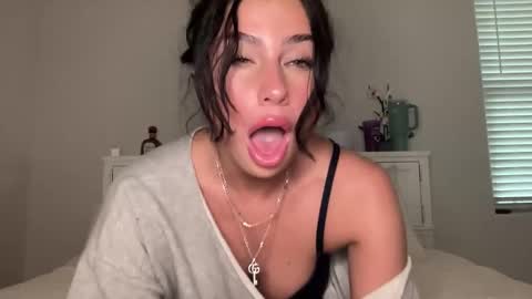 isabellekinsley online show from 01.08.26