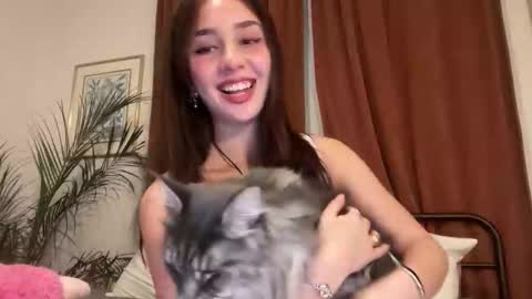 Isabelle online show from 01.08.26