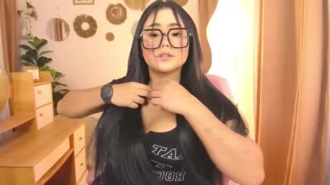 Snapshot of isabellizacums chatting on 02.10.26 isabelliza princess online show from 02.10.26