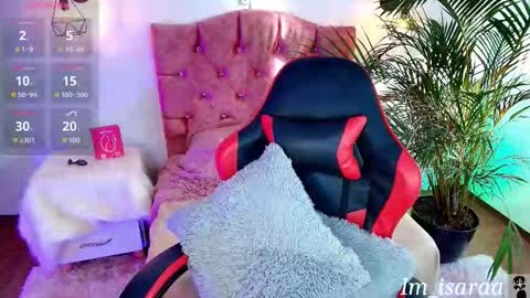 Snapshot of isara_ chatting on 09.13.25 isara_ online show from 09.13.25