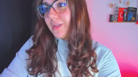 Snapshot of isarhodes_ chatting on 12.25.24 Isa online show from 12.25.24