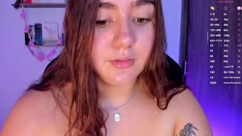 Snapshot of isarhodes_ chatting on 10.14.25 Isa online show from 10.14.25