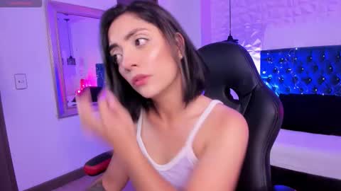 isabel  online show from 11.11.25