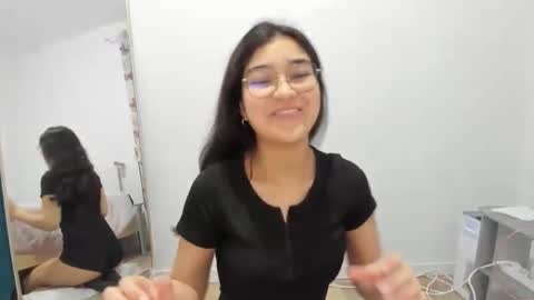 Isa Suarez online show from 03.03.26