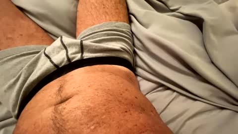 isemencum18 online show from 01.17.25