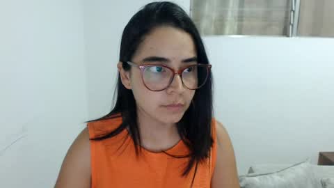 Snapshot of isemma chatting on 06.16.26 Emma online show from 06.16.26