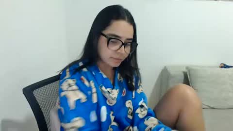 Snapshot of isemma chatting on 07.26.26 Emma online show from 07.26.26