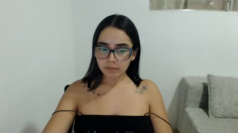 Snapshot of isemma chatting on 07.30.26 Emma online show from 07.30.26