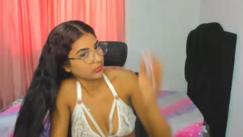 Snapshot of ishanyfalak chatting on 01.10.25 Ishanyfalak online show from 01.10.25