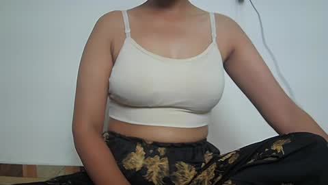 Snapshot of ishika_singh_ chatting on 06.22.26 ishika_singh_ online show from 06.22.26